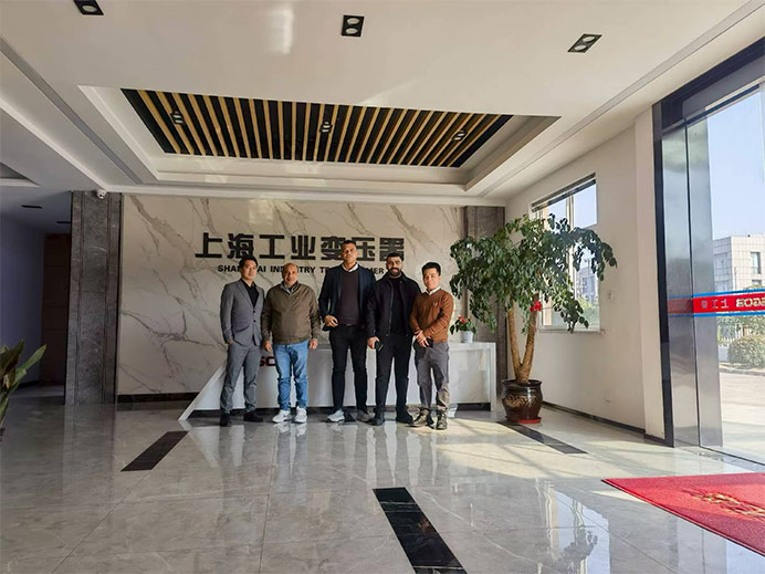 Srdečne a srdečne vítame egyptských klientov na fyzickej návšteve našej dielne!